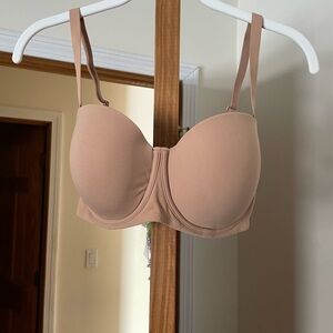Skims 34DD beige strapless bra new without tags